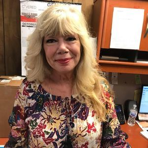 Meet your Posher, Rena